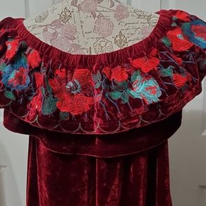 Umgee burgandy velvet off shoulder dress embroidered collar like new Large